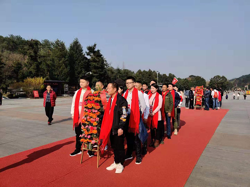 潤東方環保空調團隊出游jpg