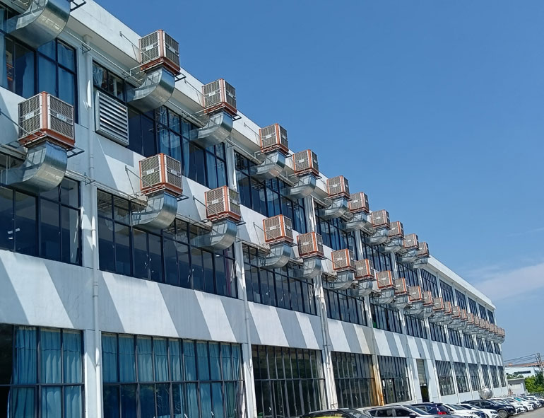 車(chē)間悶熱？試試這個(gè)車(chē)間降溫設(shè)備快速降溫