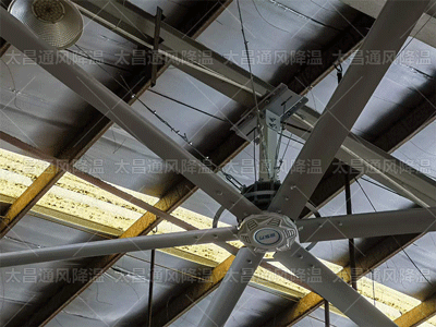 暑氣襲人，如何讓廠房溫度降下來(lái)？